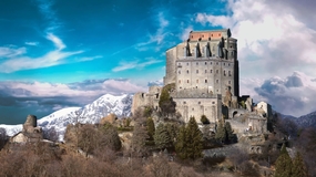 圣米歇尔半山腰建筑摄影图片